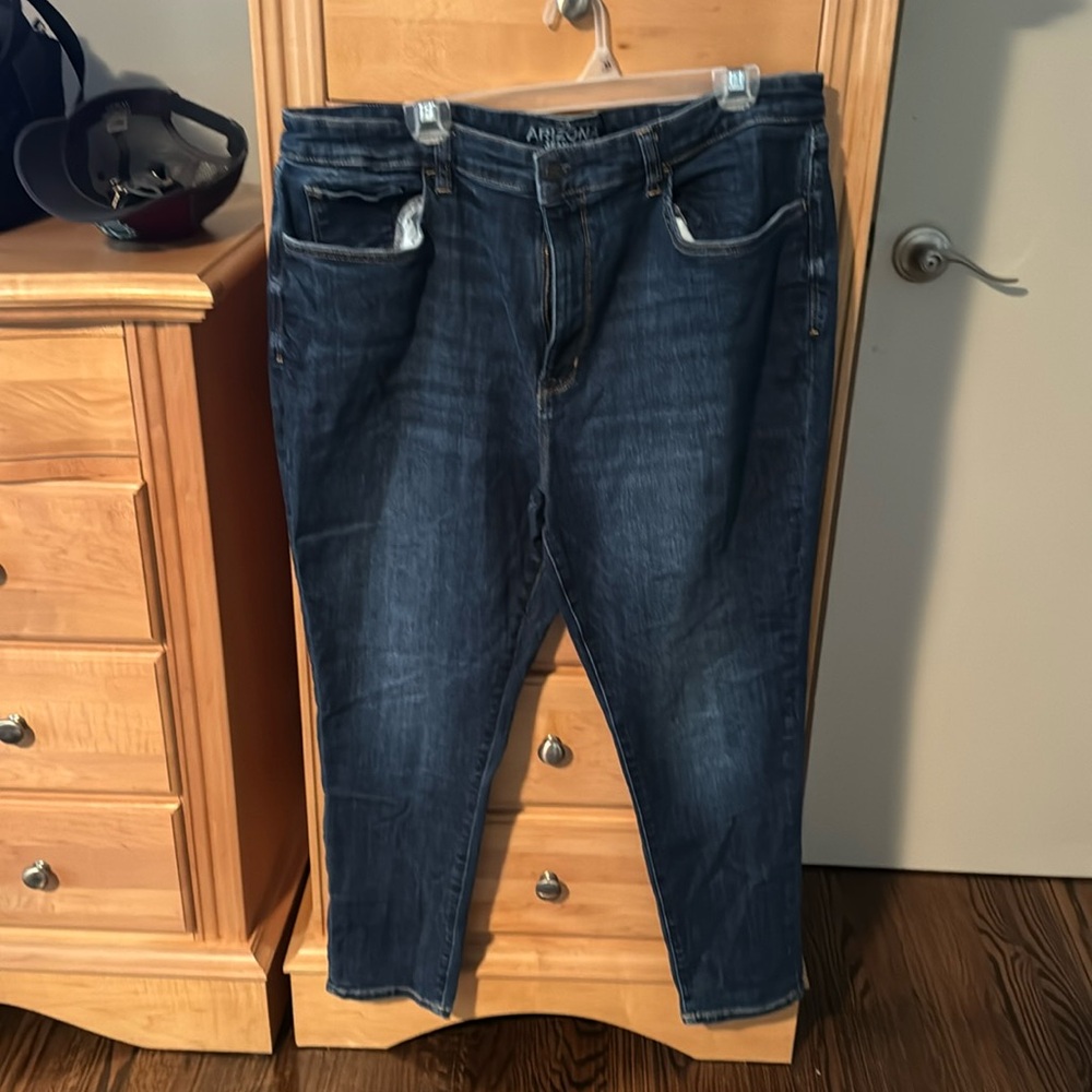 Women’s Arizona size 21 blue jean jeggings